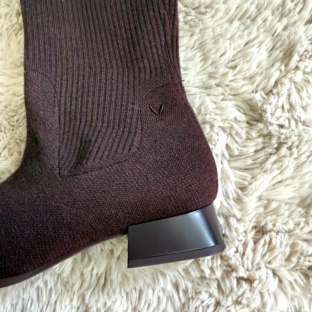 Chic Black Over-the-Knee Heeled Boots - Picture 10 of 16